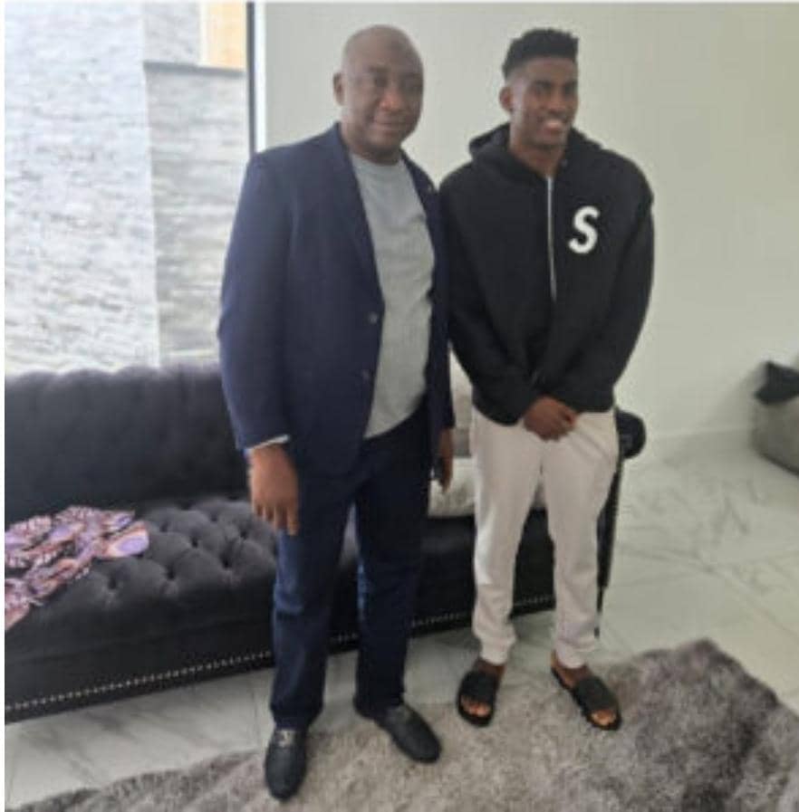 Gusau visits injured Awoniyi in UK