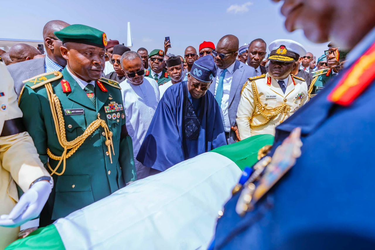 Buhari’s body arrives in Daura
