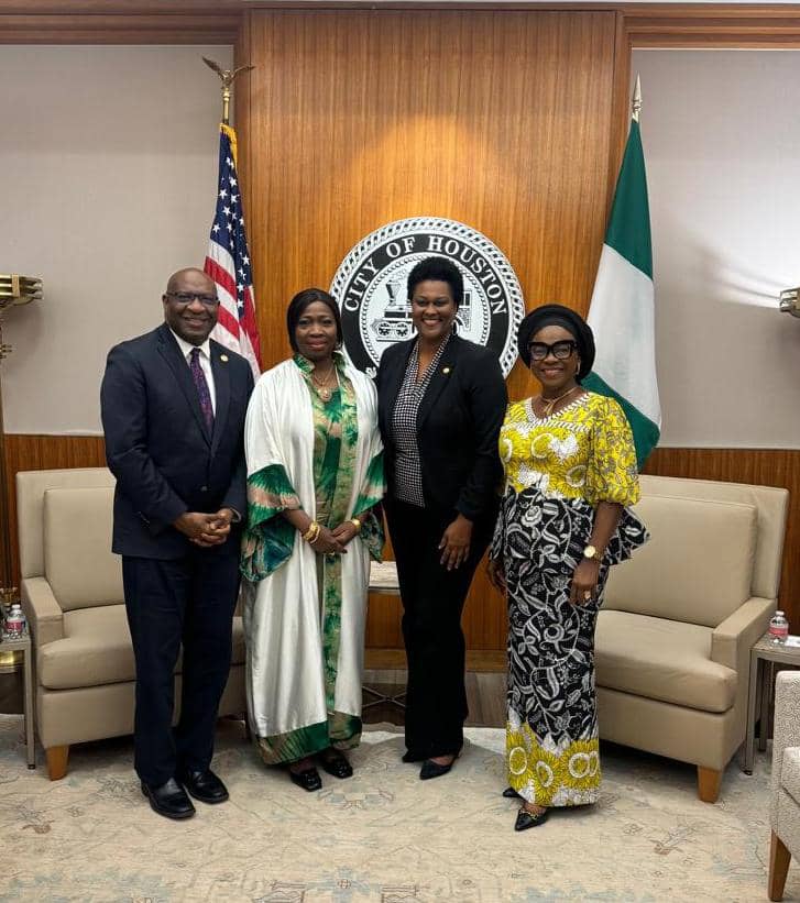 Mayor of Houston calls for direct flights, opening of Nigerian consulate in Houston
