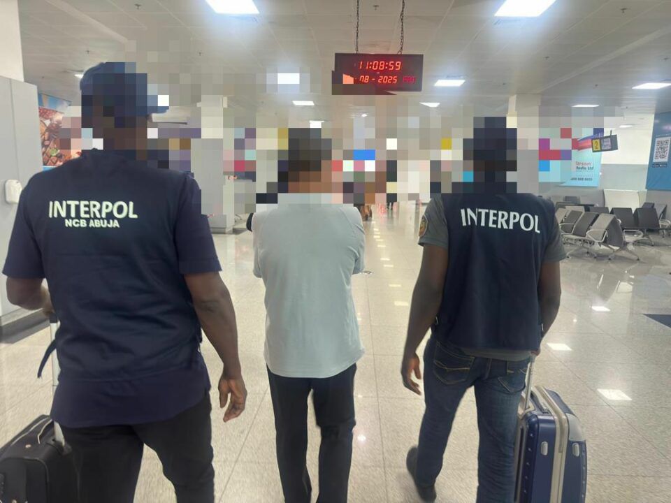 Nigeria repatriates notorious Chinese fugitive