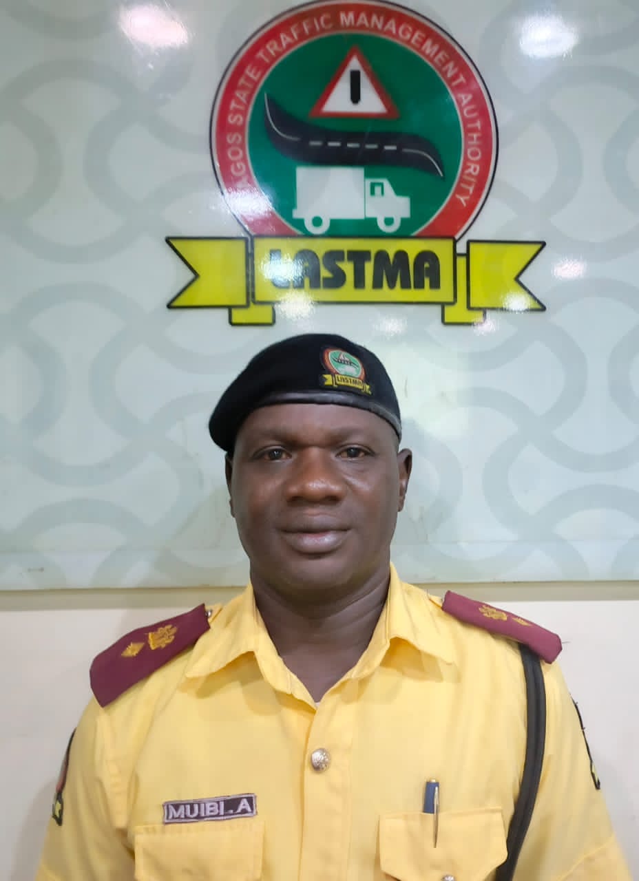 LASTMA praises officer for rejecting N20,000 gift from motorist