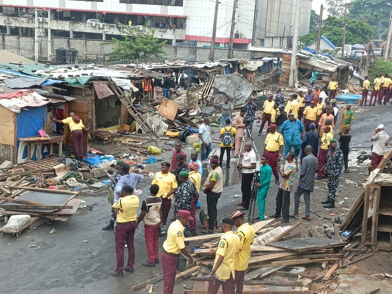 Lagos dismantles over 200 illegal shanties, dislodges criminal hideouts