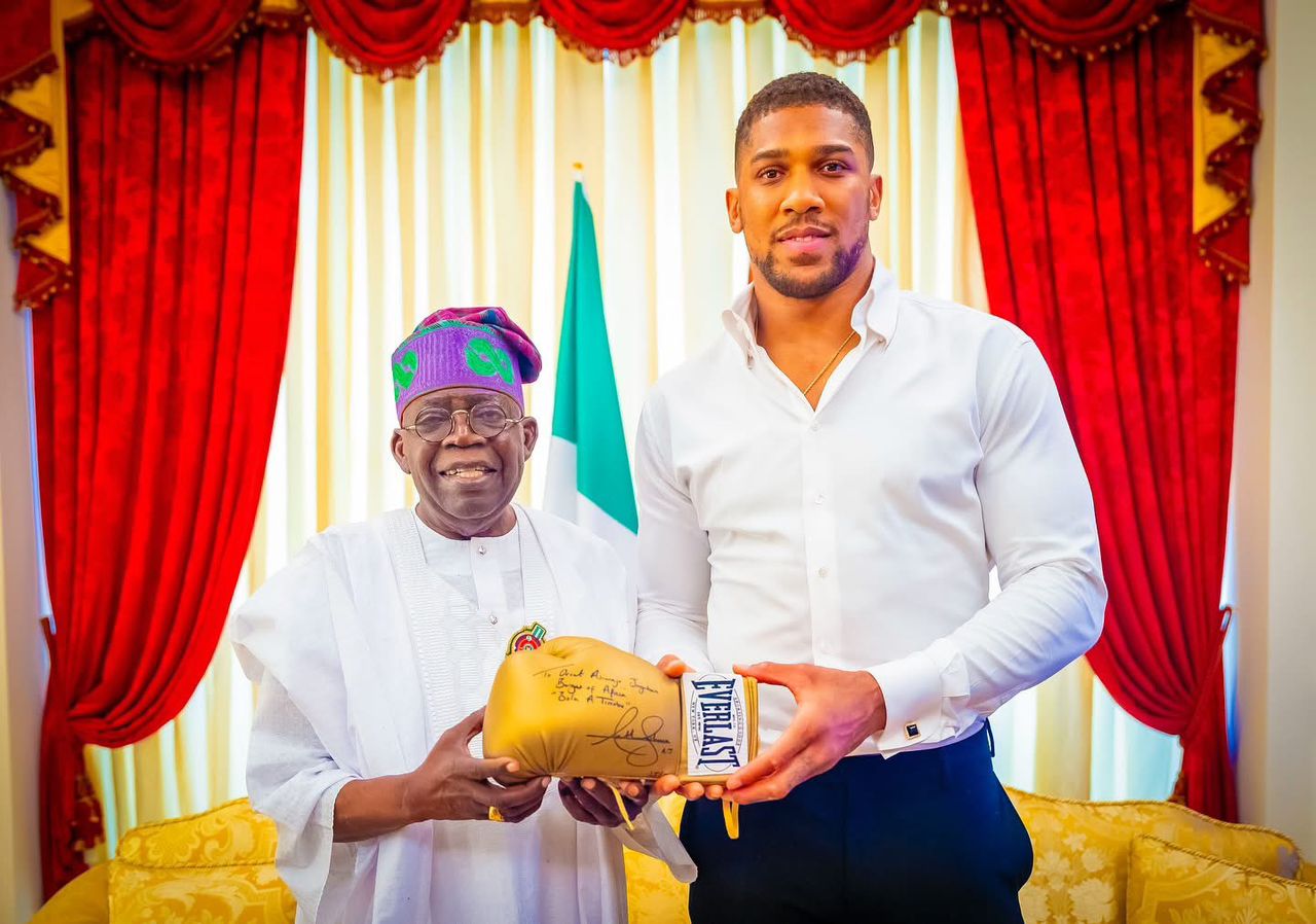 Tinubu consoles Anthony Joshua after road accident