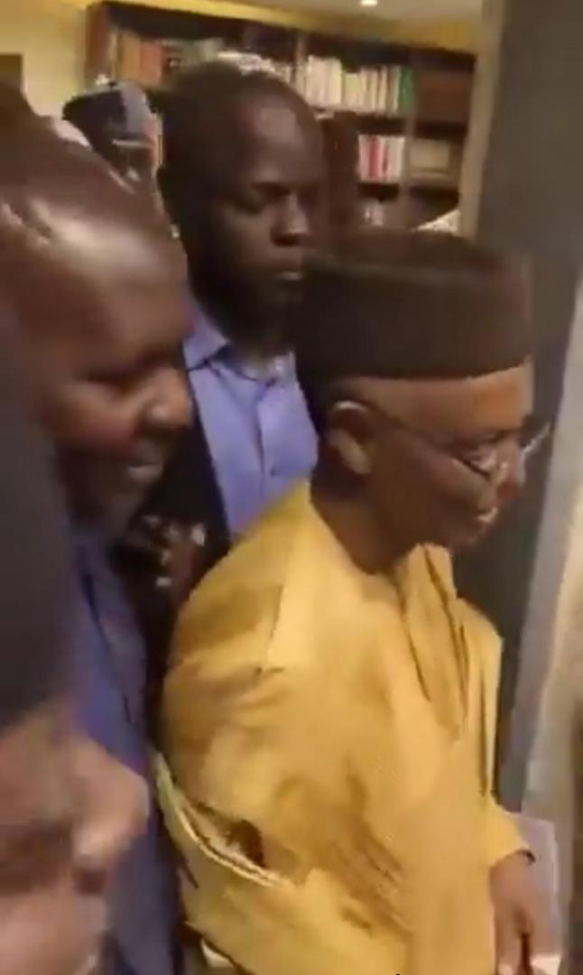 El-Rufai honours EFCC’s invitation, supporters protest