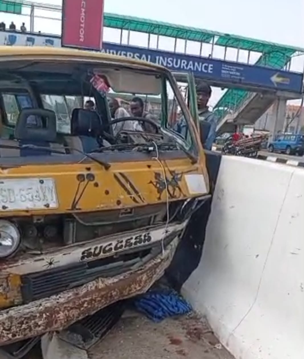 Female passenger dies, six injured in Lagos accident