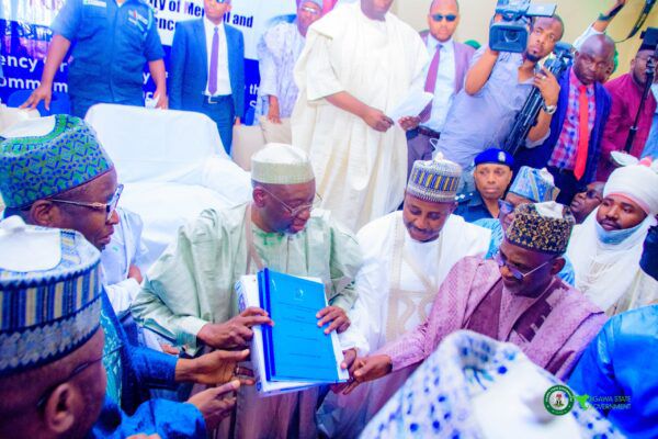 APC welcomes over 4,000 defectors in Jigawa